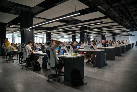 A Smart Business Buyer's Guide for Standing Desks