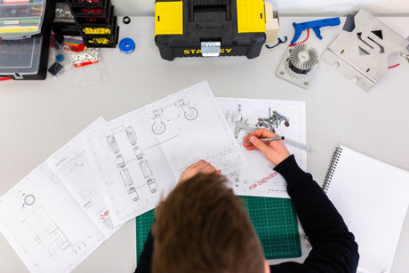 Best Height-Adjustable Desks for Engineers: Reviews & Buying Guide