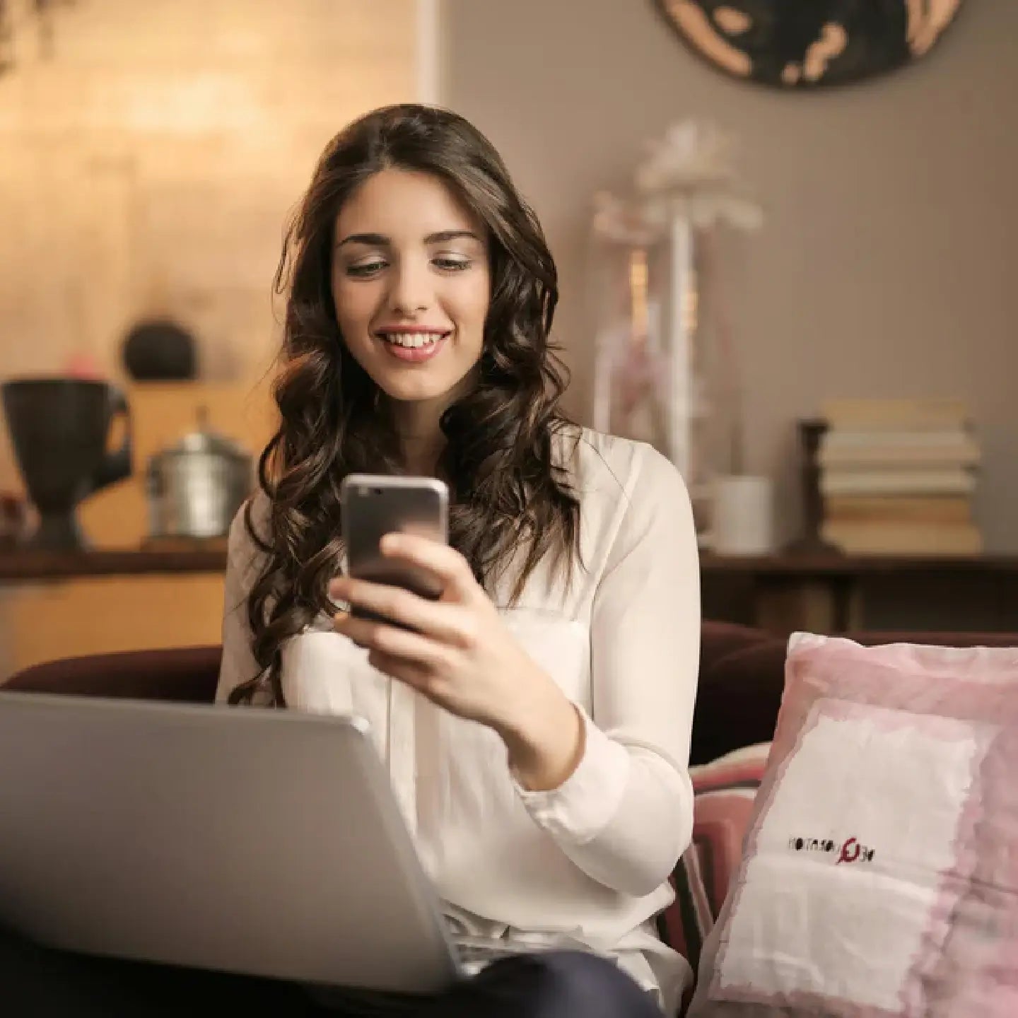 <p>5 criteria for buying an adjustable desk</p>